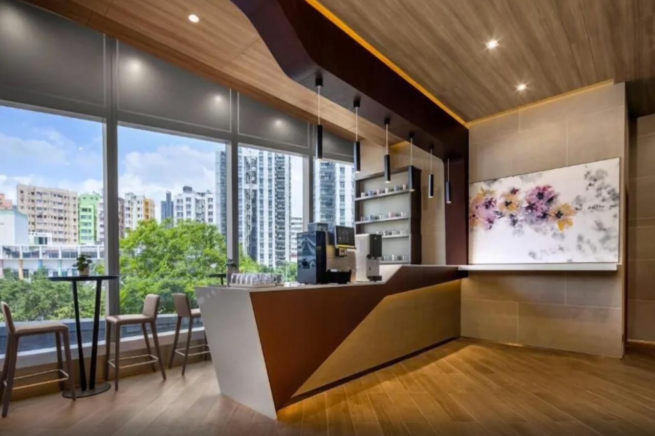Starphire Hotel Hong Kong Exterior photo