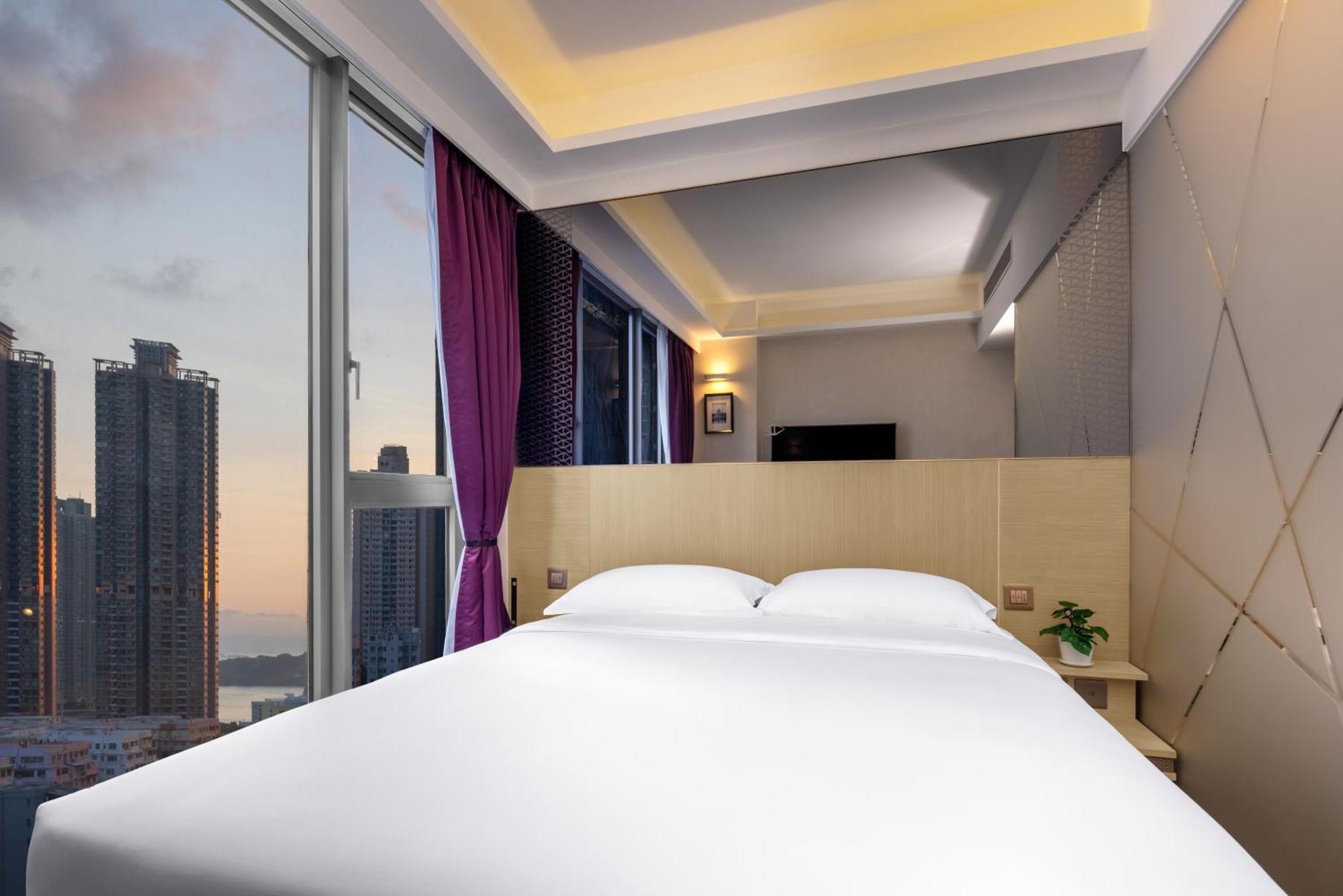 Starphire Hotel Hong Kong Exterior photo